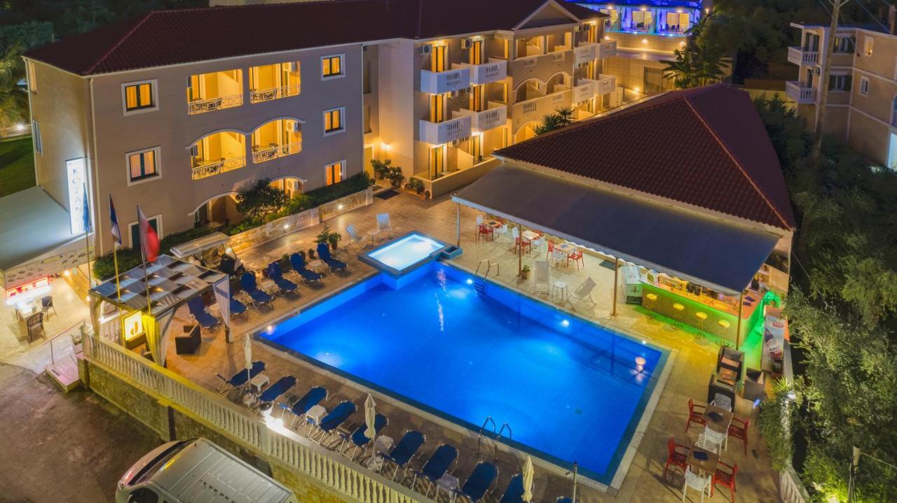 Aparthotel Kozanos & 3*
